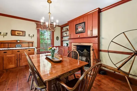 295 Wadleigh Falls Road Lee NH 03861