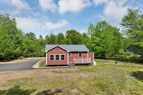 357 Robinhood Drive Wakefield NH 03872