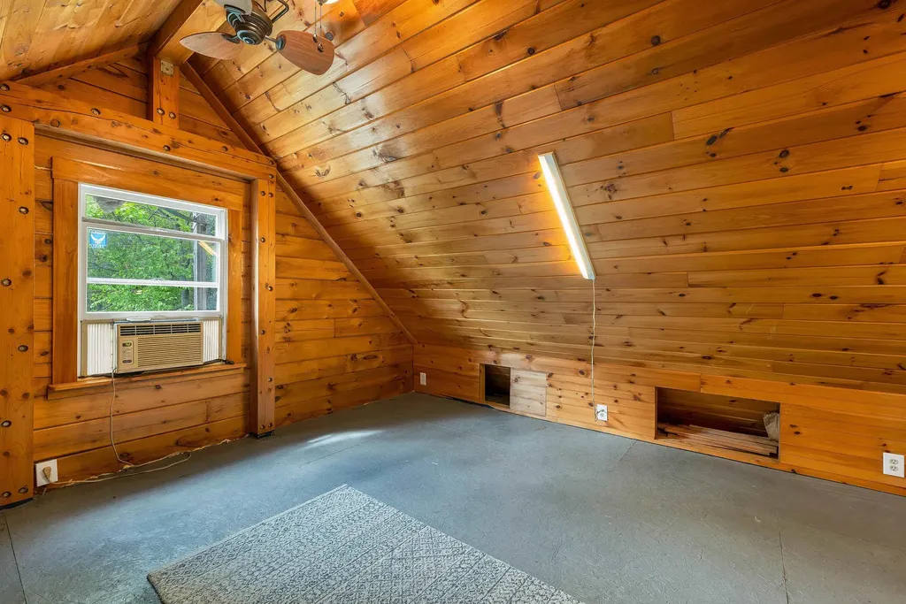 69 Ledge Road Croydon NH 03773