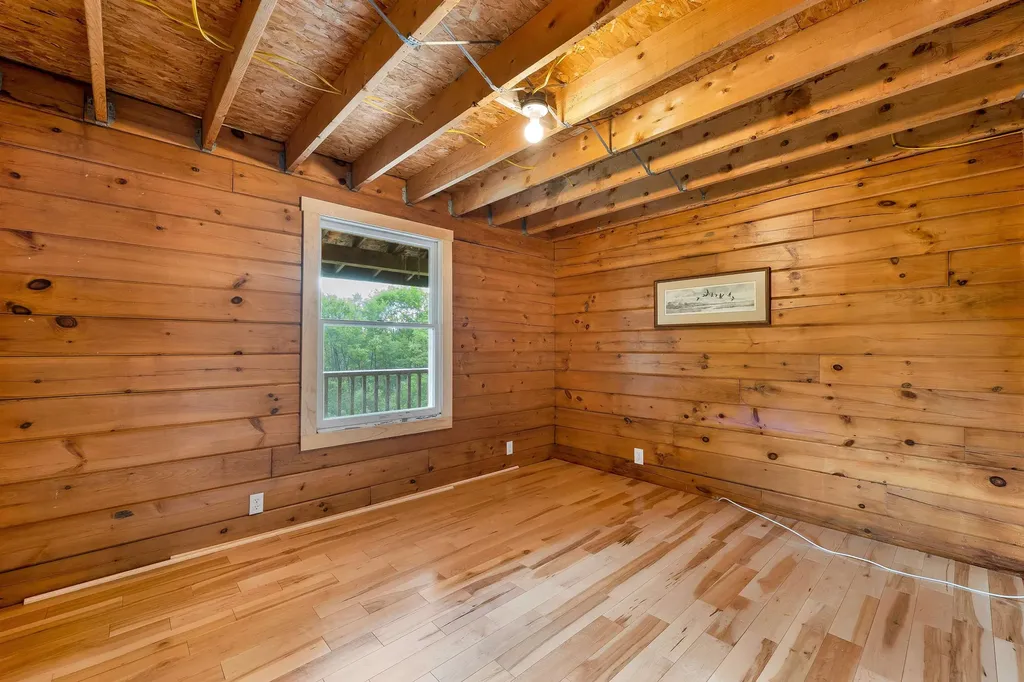 69 Ledge Road Croydon NH 03773