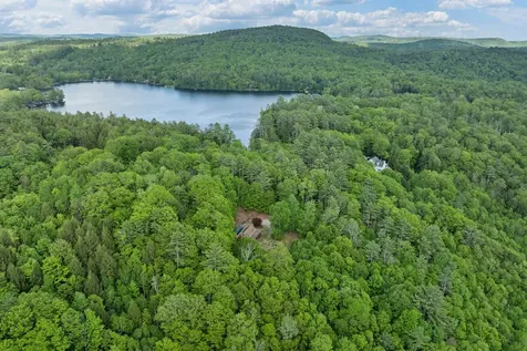 69 Ledge Road Croydon NH 03773