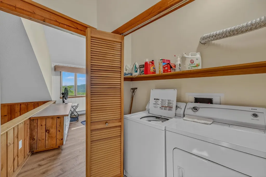 139 Summit Drive Campton NH 03223