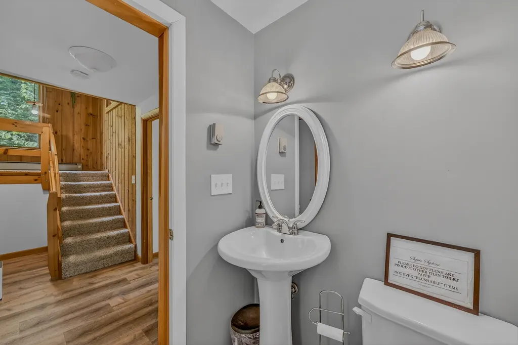139 Summit Drive Campton NH 03223