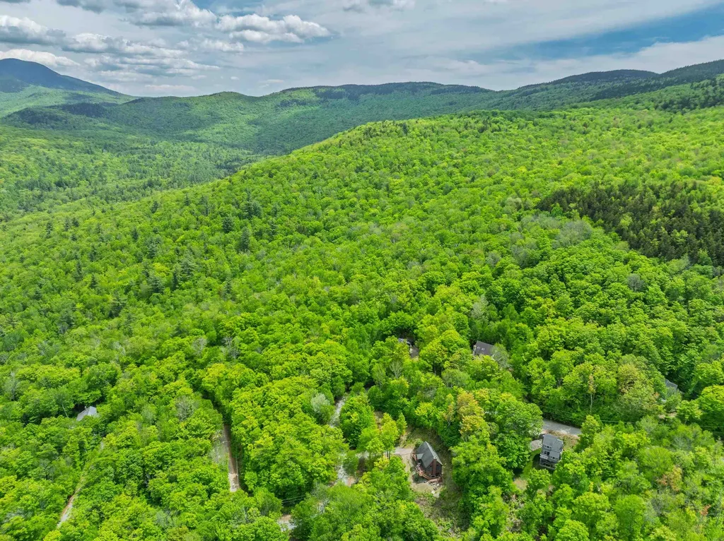 139 Summit Drive Campton NH 03223
