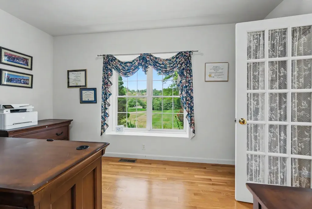 14 Karolina Lane Bedford NH 03110