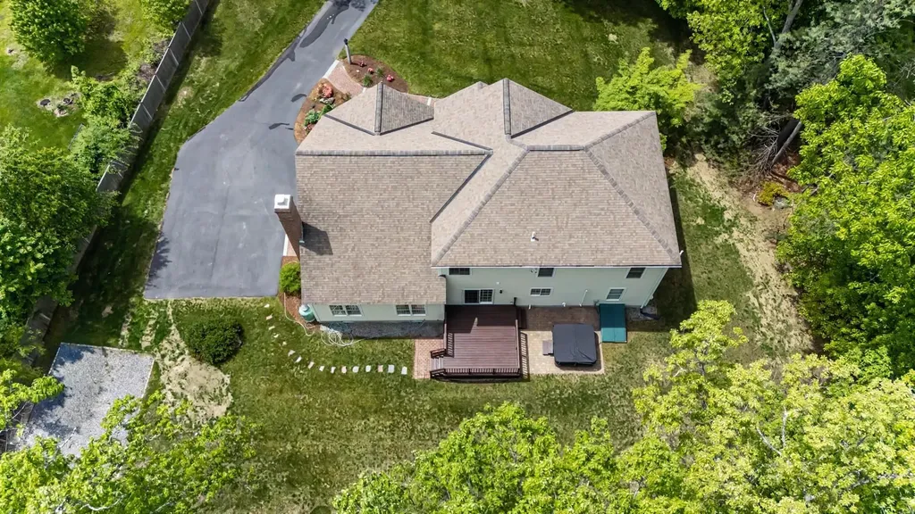 14 Karolina Lane Bedford NH 03110