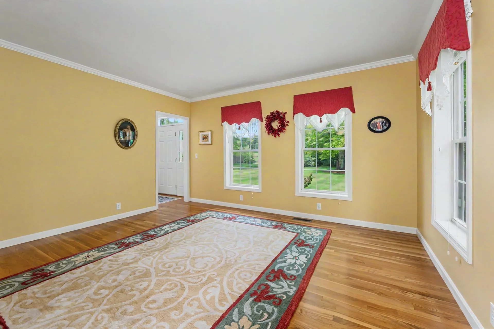 14 Karolina Lane Bedford NH 03110