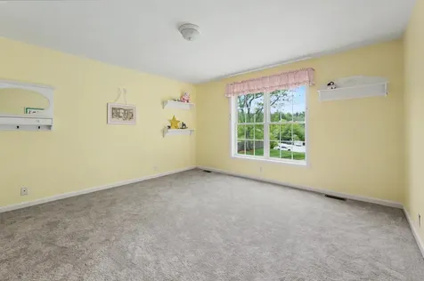 14 Karolina Lane Bedford NH 03110