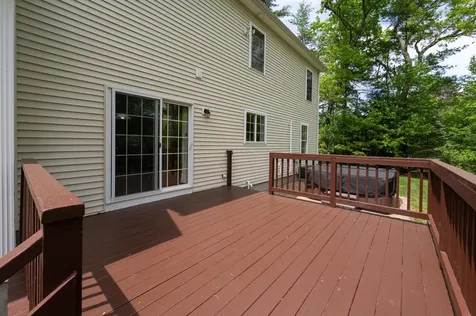 14 Karolina Lane Bedford NH 03110
