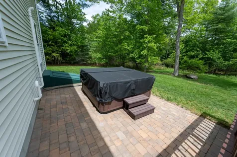 14 Karolina Lane Bedford NH 03110