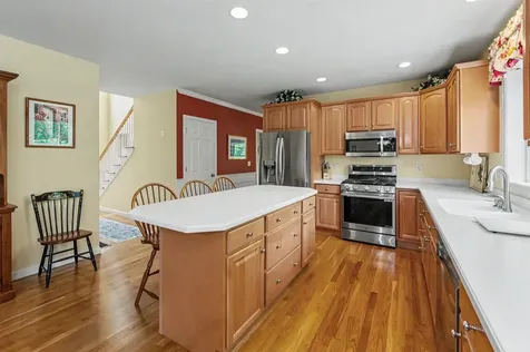 14 Karolina Lane Bedford NH 03110