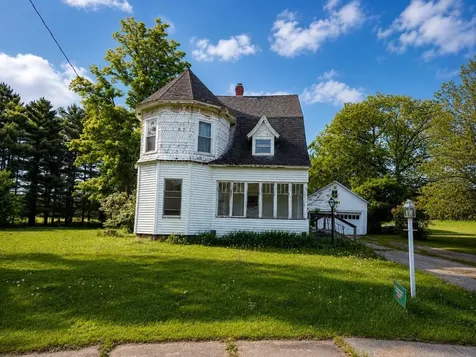 52 Dewey Street Richford VT 05476