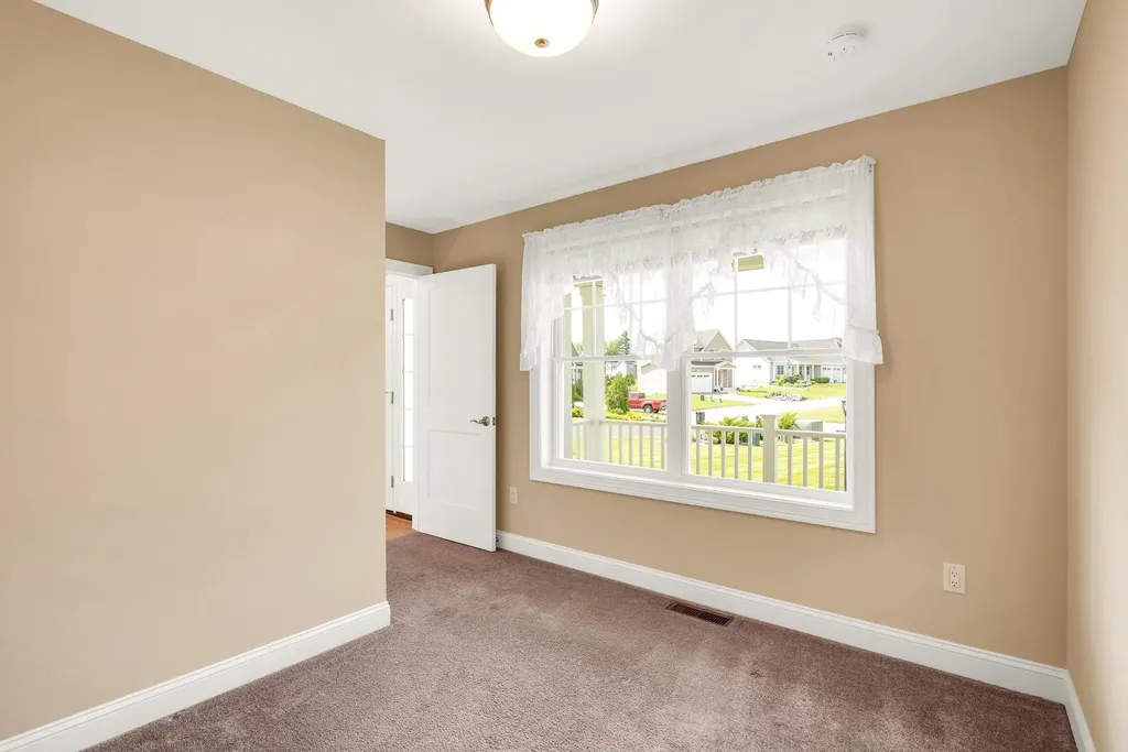 14 Cattail Circle Somersworth NH 03878