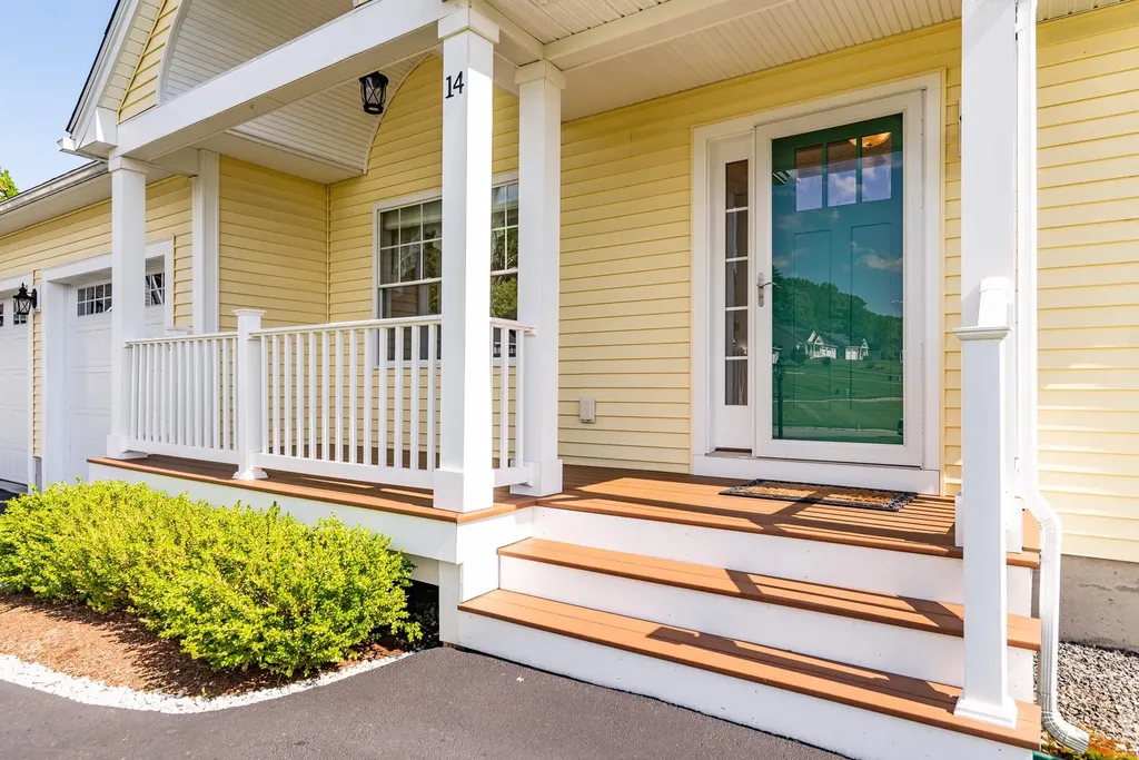 14 Cattail Circle Somersworth NH 03878