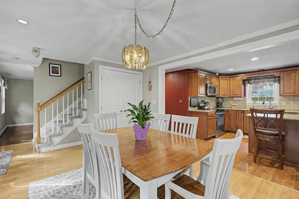 50 Webster Avenue Pelham NH 03076