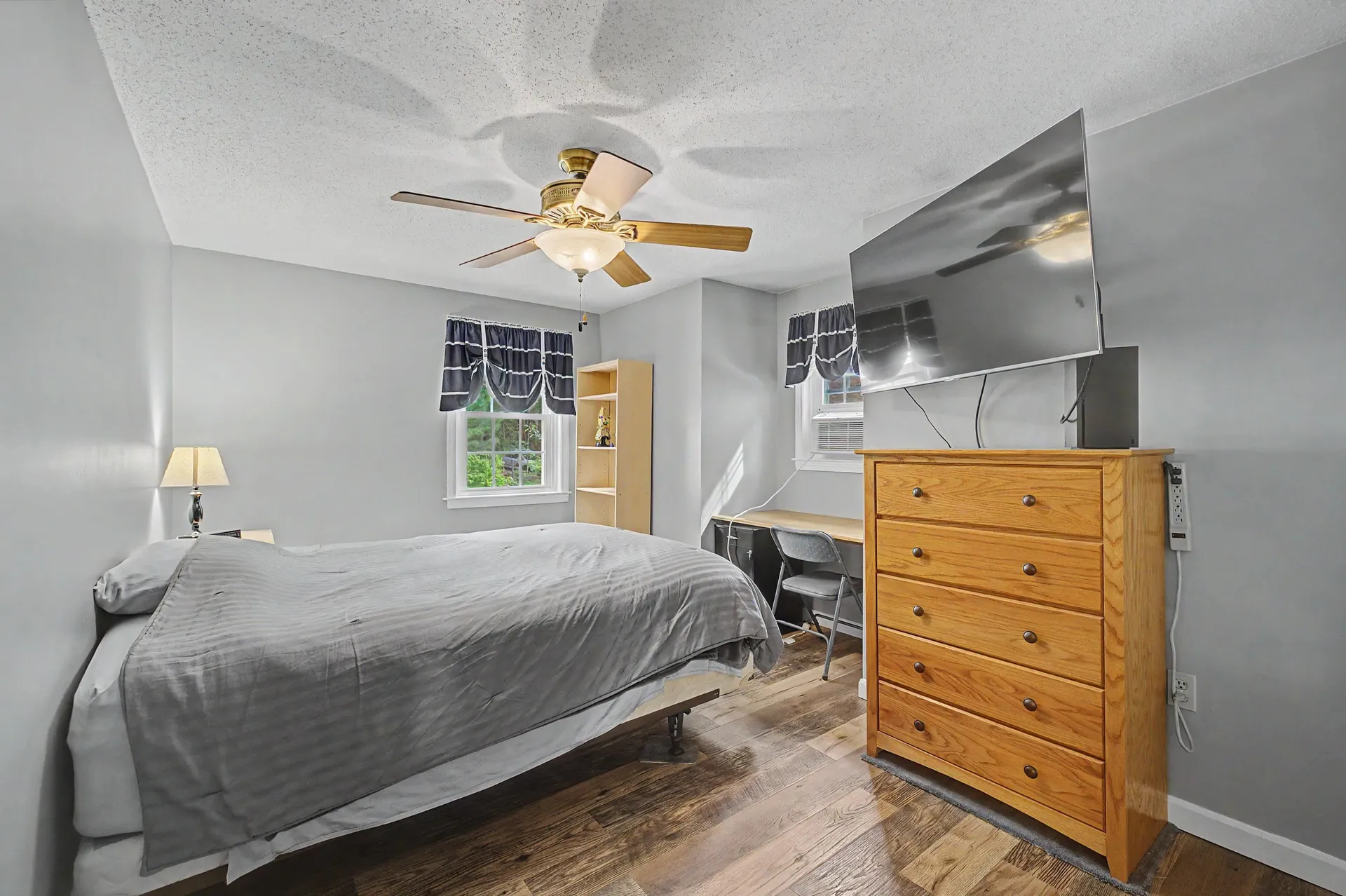 50 Webster Avenue Pelham NH 03076