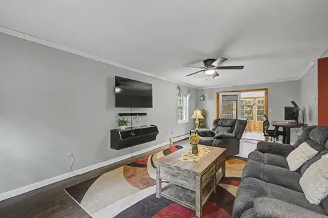 50 Webster Avenue Pelham NH 03076