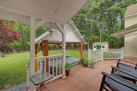 50 Webster Avenue Pelham NH 03076