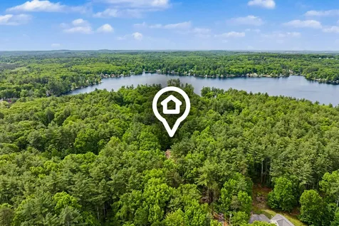 50 Webster Avenue Pelham NH 03076