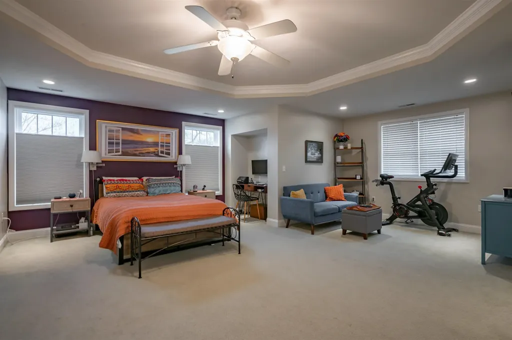 2 Lowther Place Nashua NH 03062