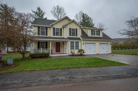 2 Lowther Place Nashua NH 03062