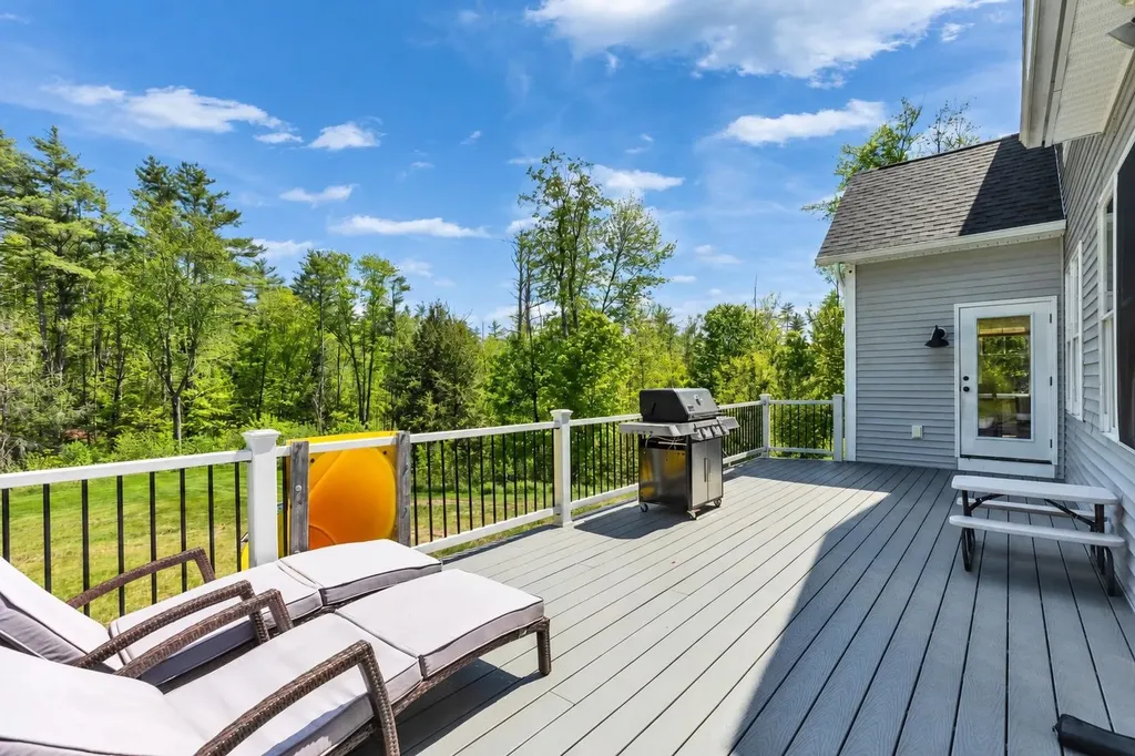 296 Spring Hill Road Sharon NH 03458