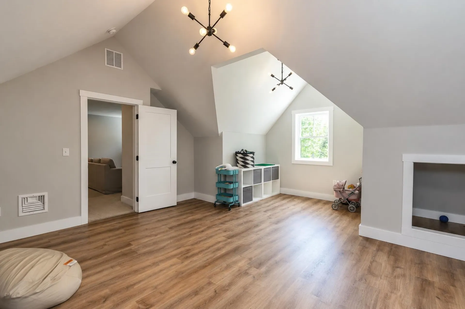 296 Spring Hill Road Sharon NH 03458