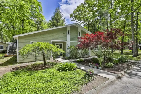 17 Piscataqua Road Concord NH 03301