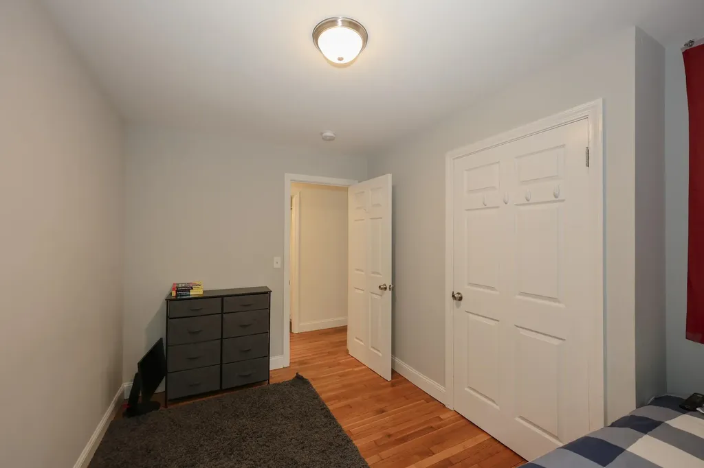 12 Ponemah Hill Road Amherst NH 03031