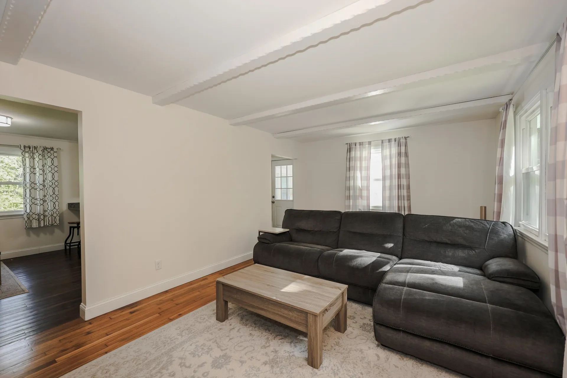 12 Ponemah Hill Road Amherst NH 03031
