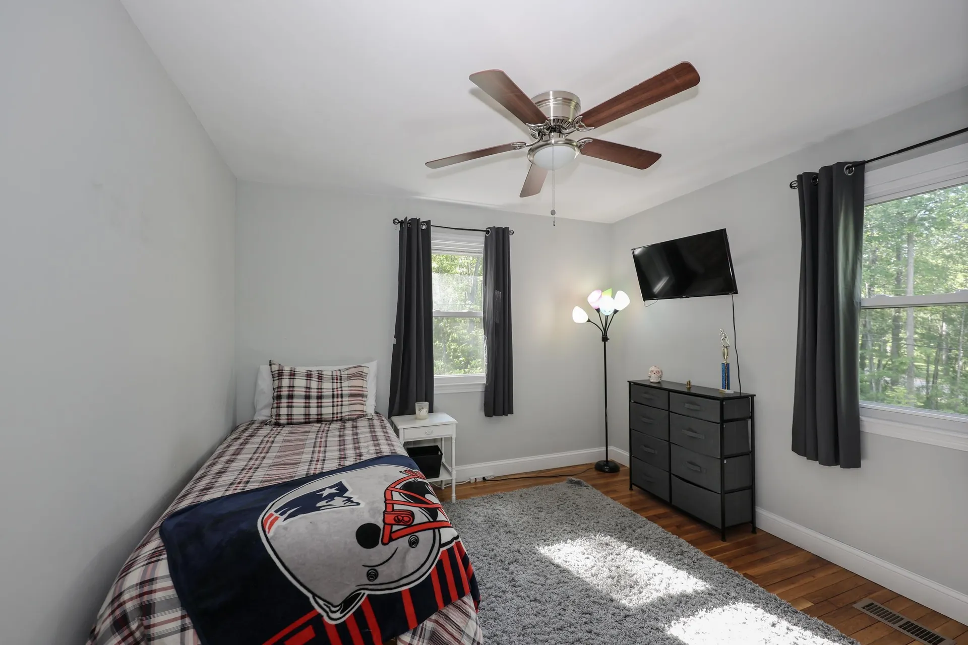 12 Ponemah Hill Road Amherst NH 03031