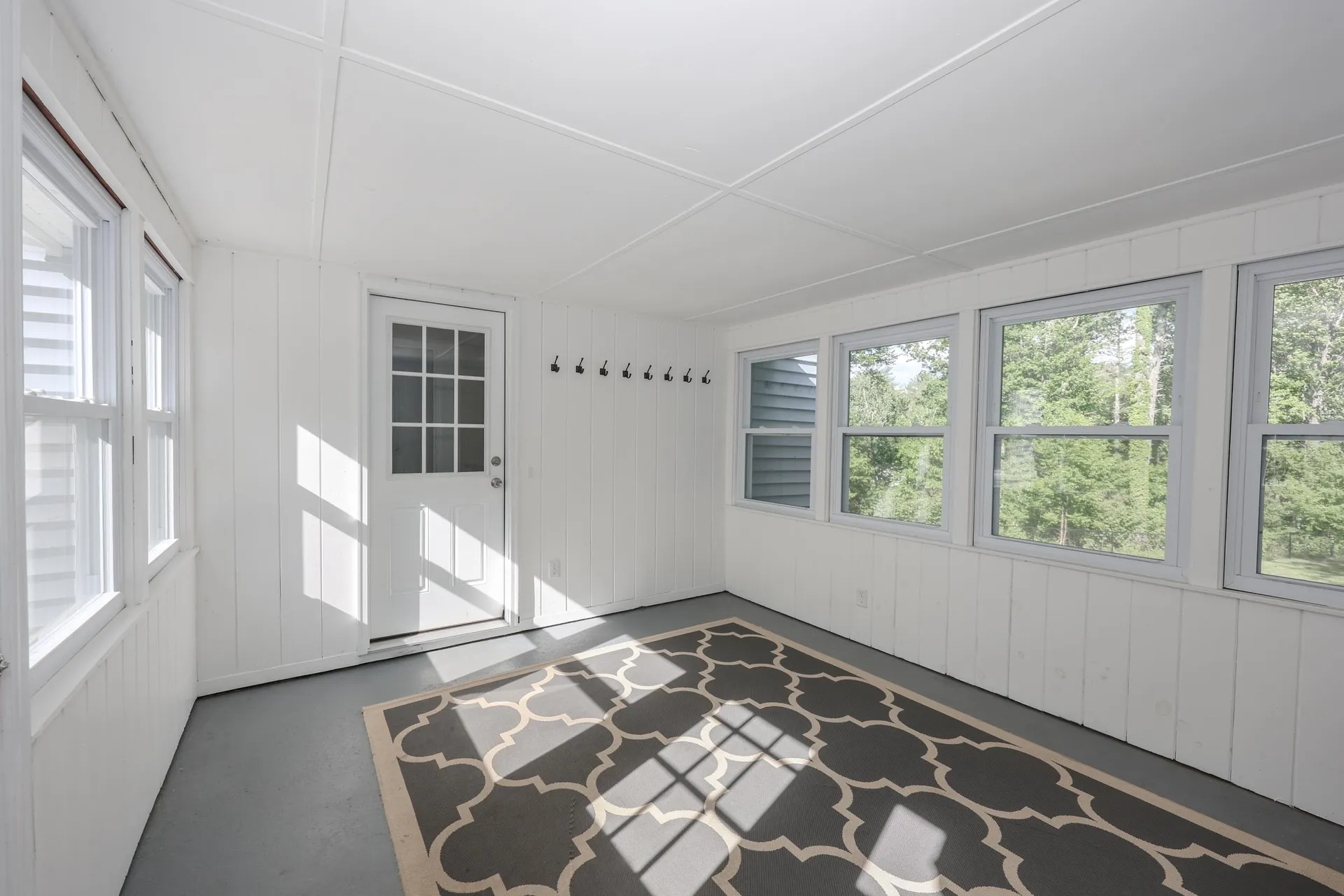 12 Ponemah Hill Road Amherst NH 03031