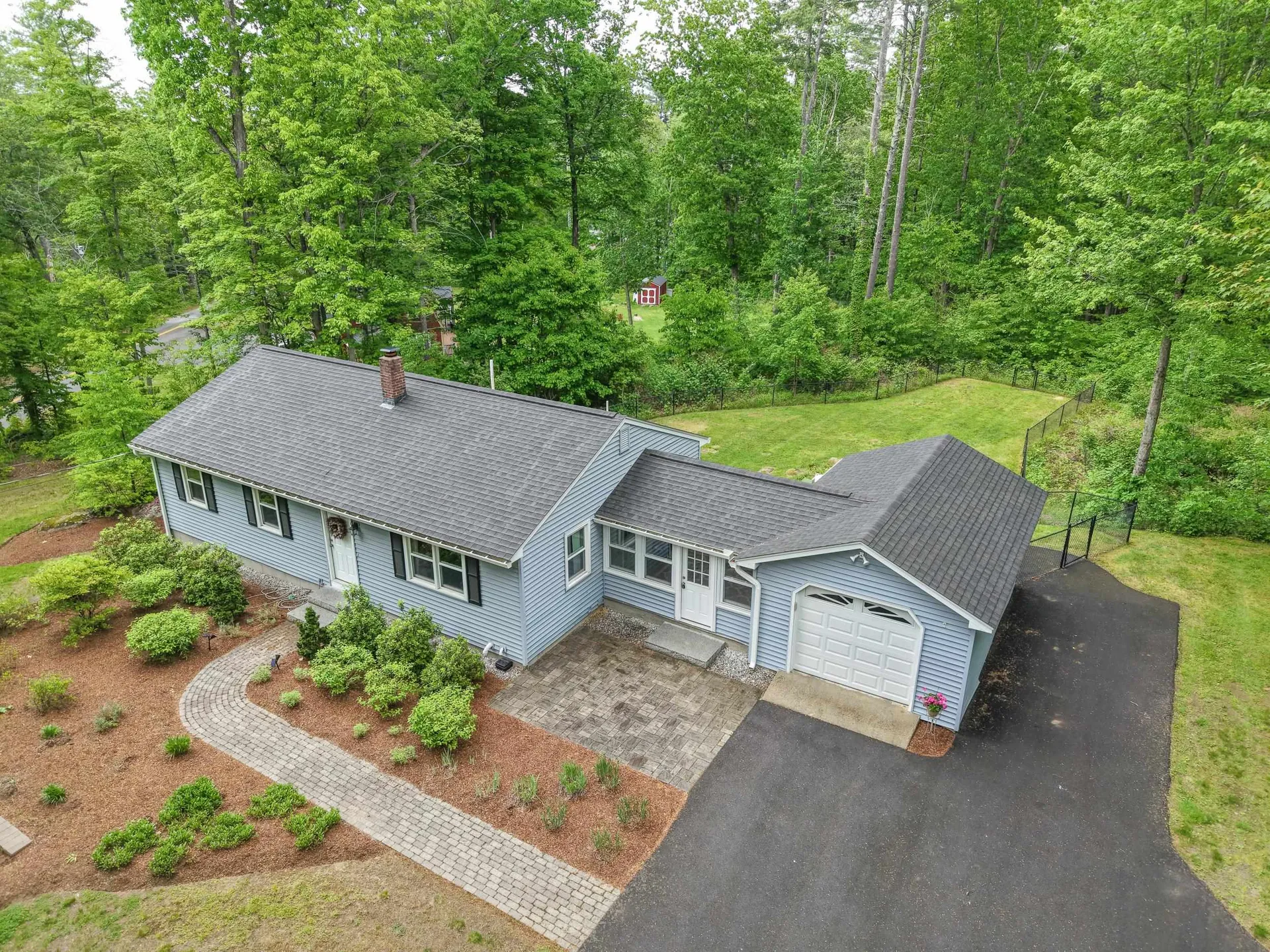 12 Ponemah Hill Road Amherst NH 03031