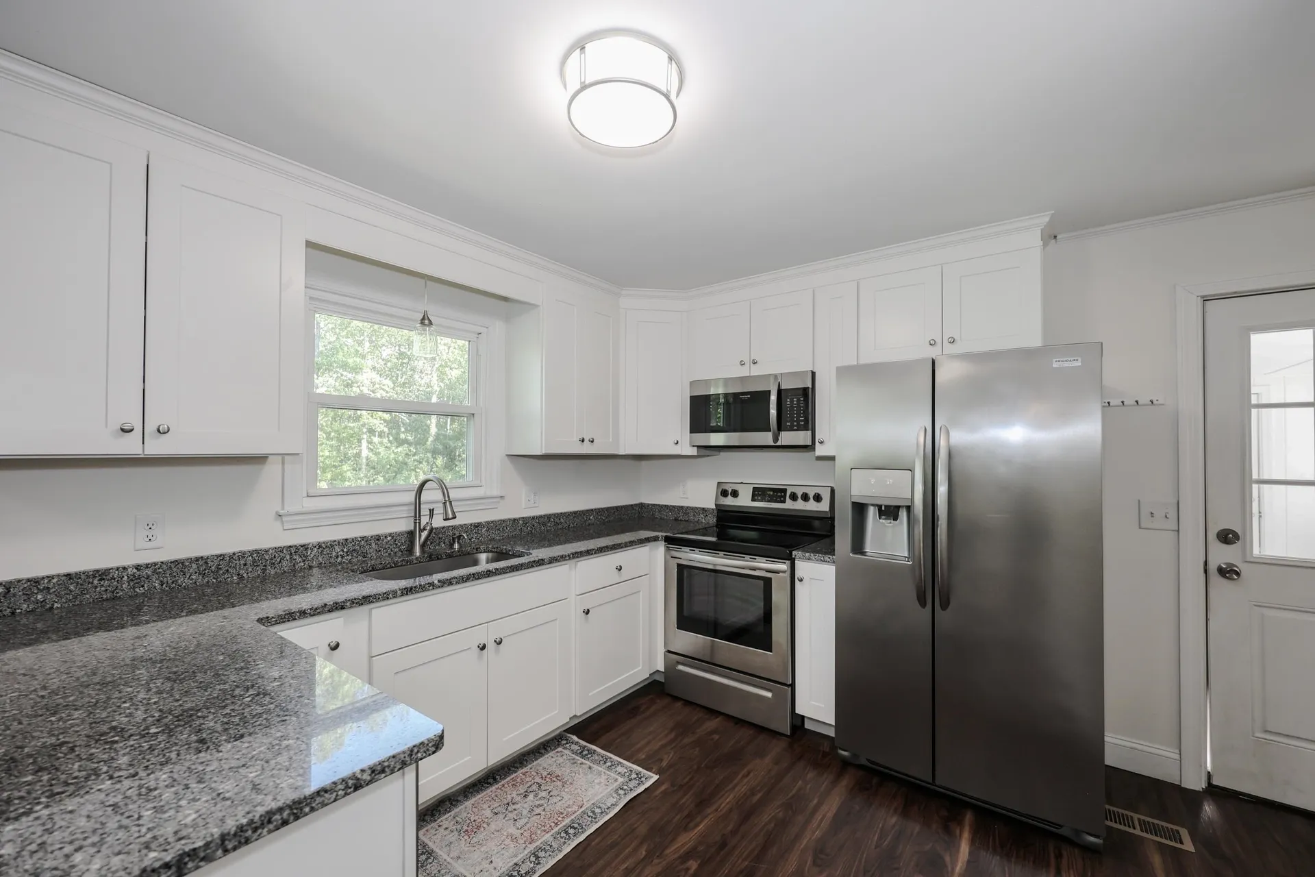 12 Ponemah Hill Road Amherst NH 03031