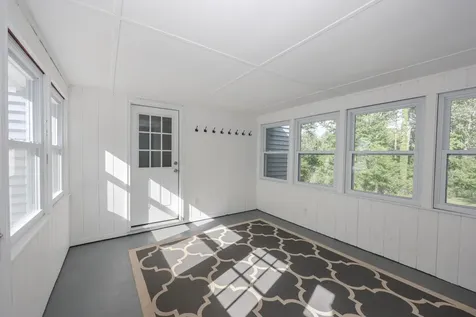 12 Ponemah Hill Road Amherst NH 03031