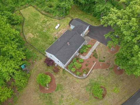 12 Ponemah Hill Road Amherst NH 03031