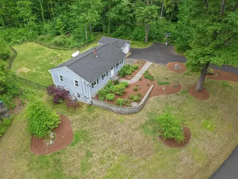 12 Ponemah Hill Road Amherst NH 03031