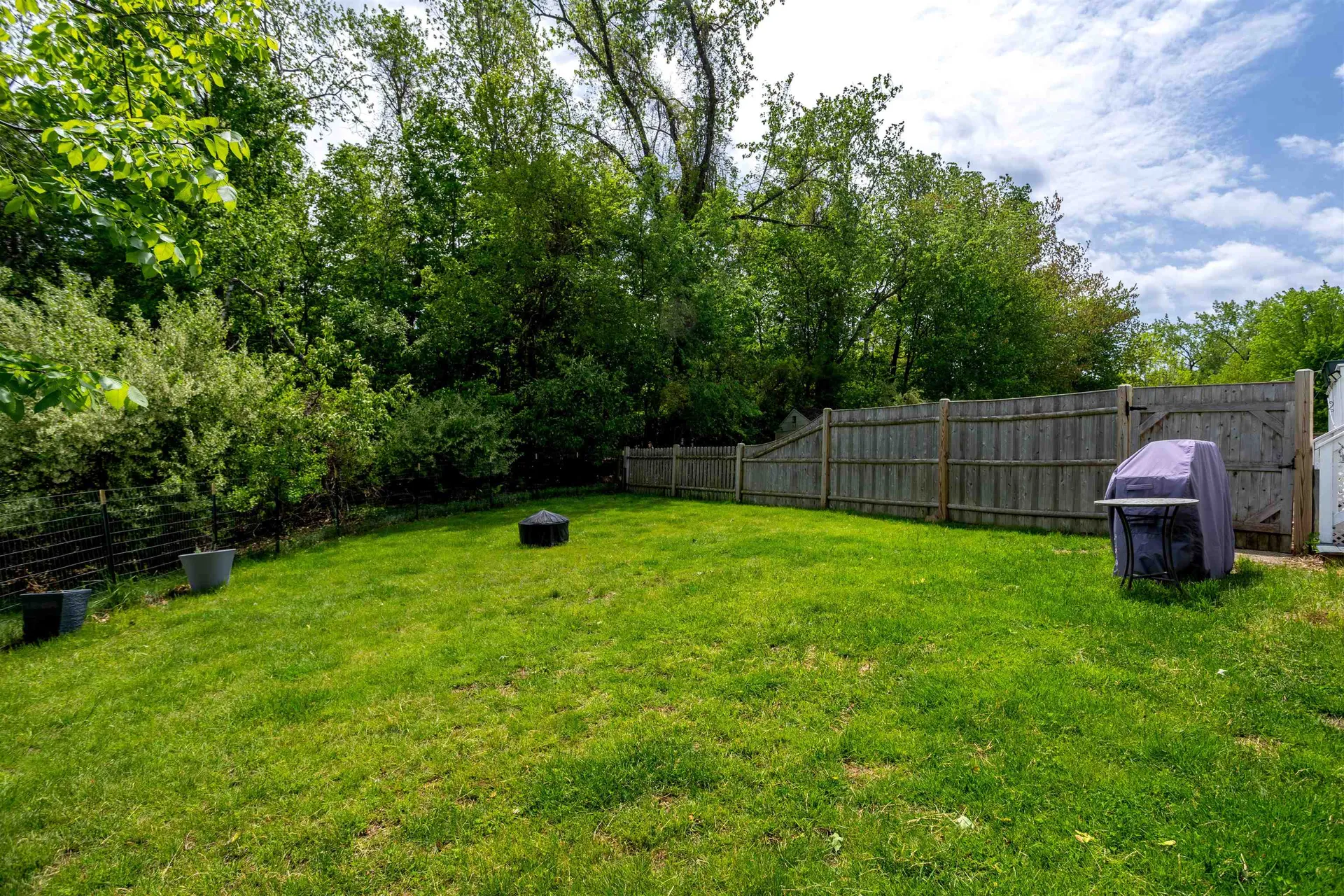 67 Tsienneto Road Derry NH 03038