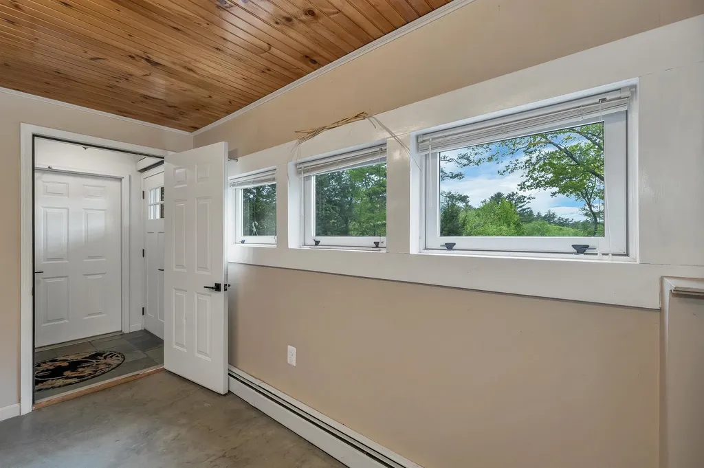 495 North Shore Road Chesterfield NH 03462