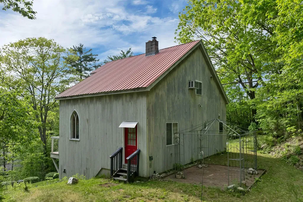 495 North Shore Road Chesterfield NH 03462