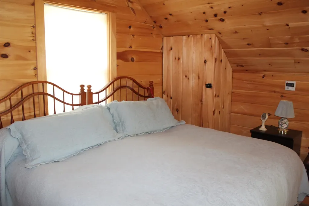 49 Pond Outlet Road Millsfield NH 03576