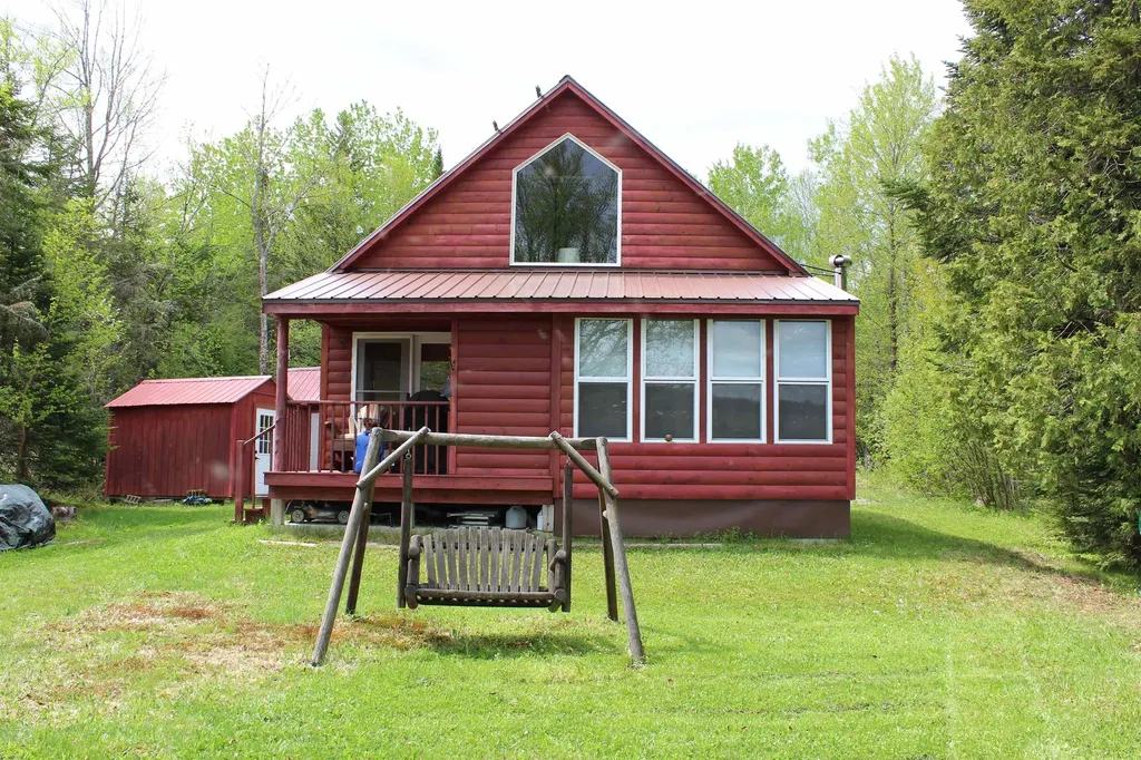 49 Pond Outlet Road Millsfield NH 03576