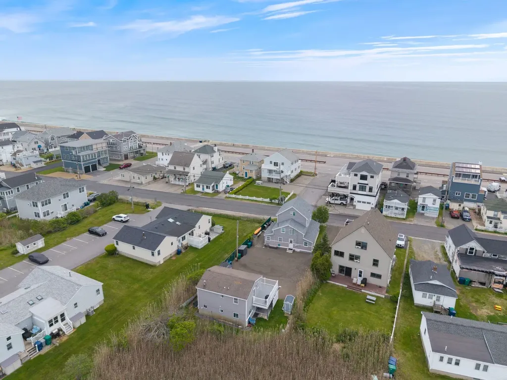 28 Kings Highway Hampton NH 03842