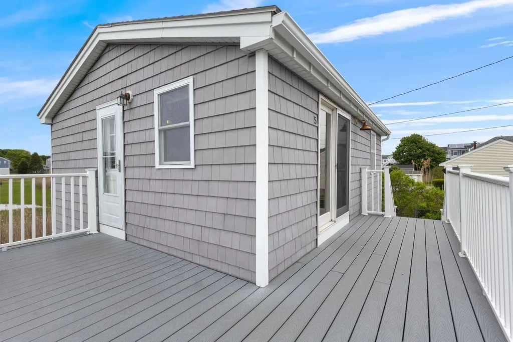 28 Kings Highway Hampton NH 03842