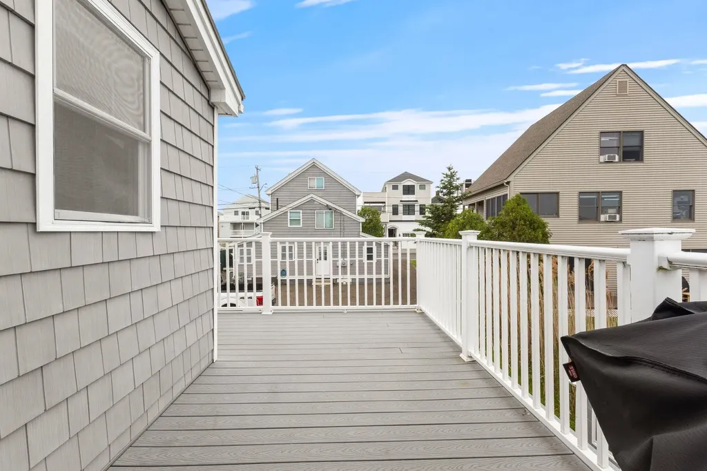 28 Kings Highway Hampton NH 03842