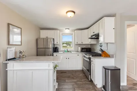 28 Kings Highway Hampton NH 03842