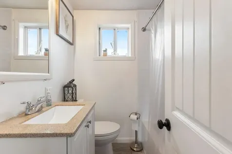 28 Kings Highway Hampton NH 03842