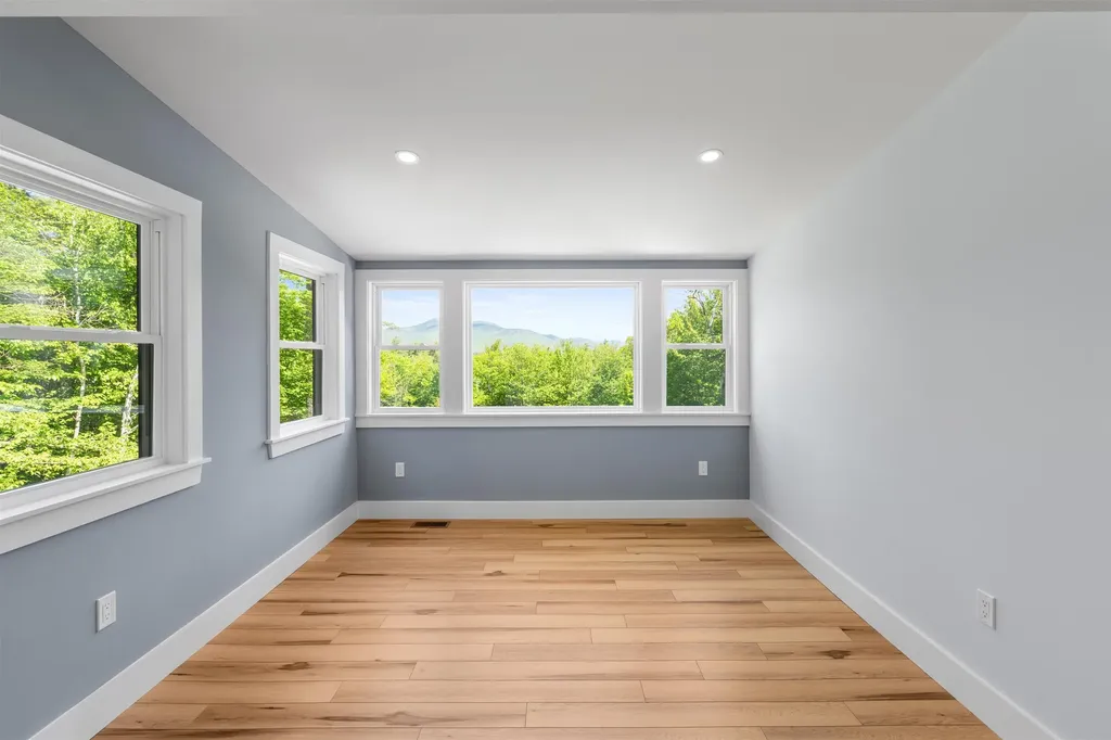 673 Page Hill Road Tamworth NH 03886