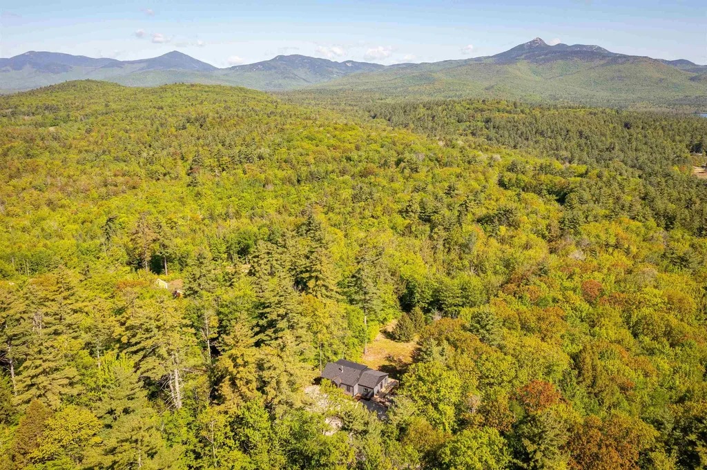 673 Page Hill Road Tamworth NH 03886