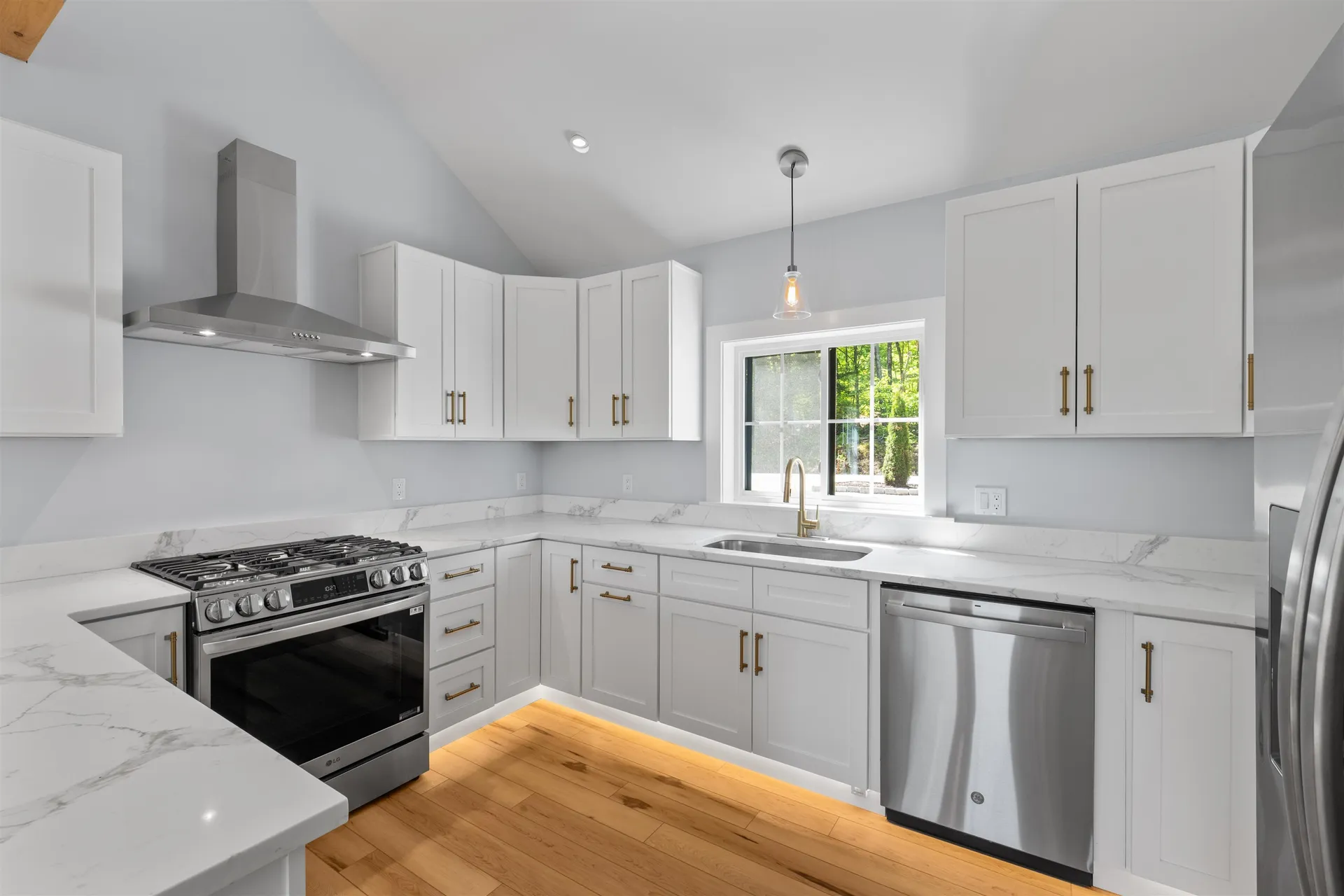 673 Page Hill Road Tamworth NH 03886